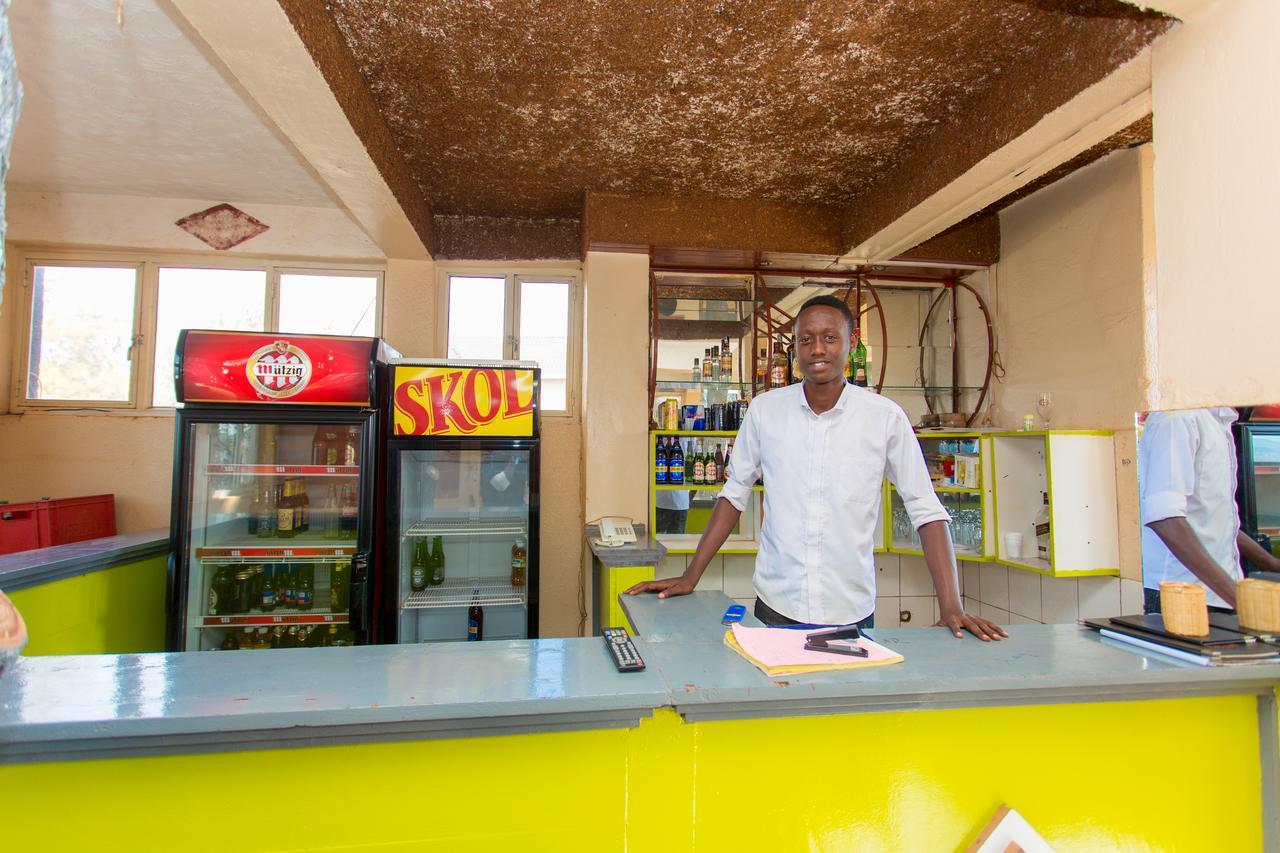 Heart Land Hotel Kigali Exteriör bild